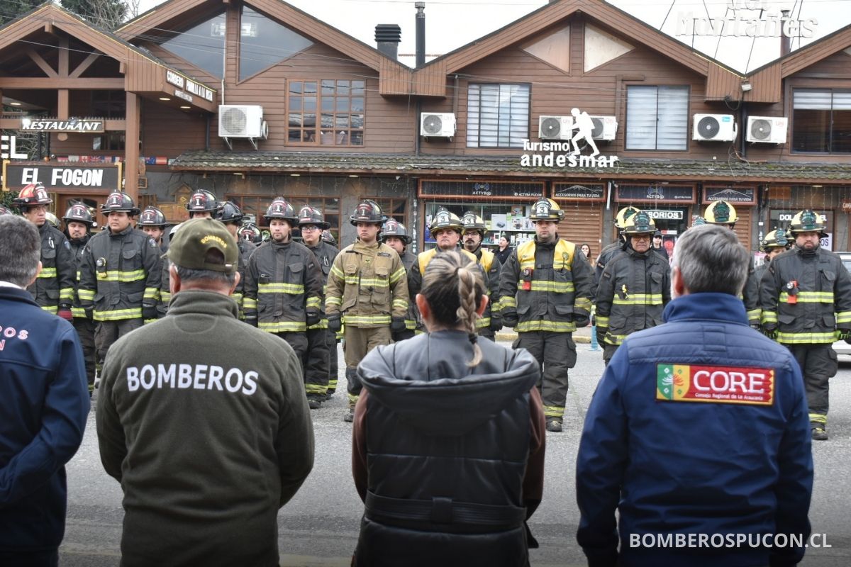 segunda compañia acreditada bomberos pucon acreditada recibe nuevo carro forestal