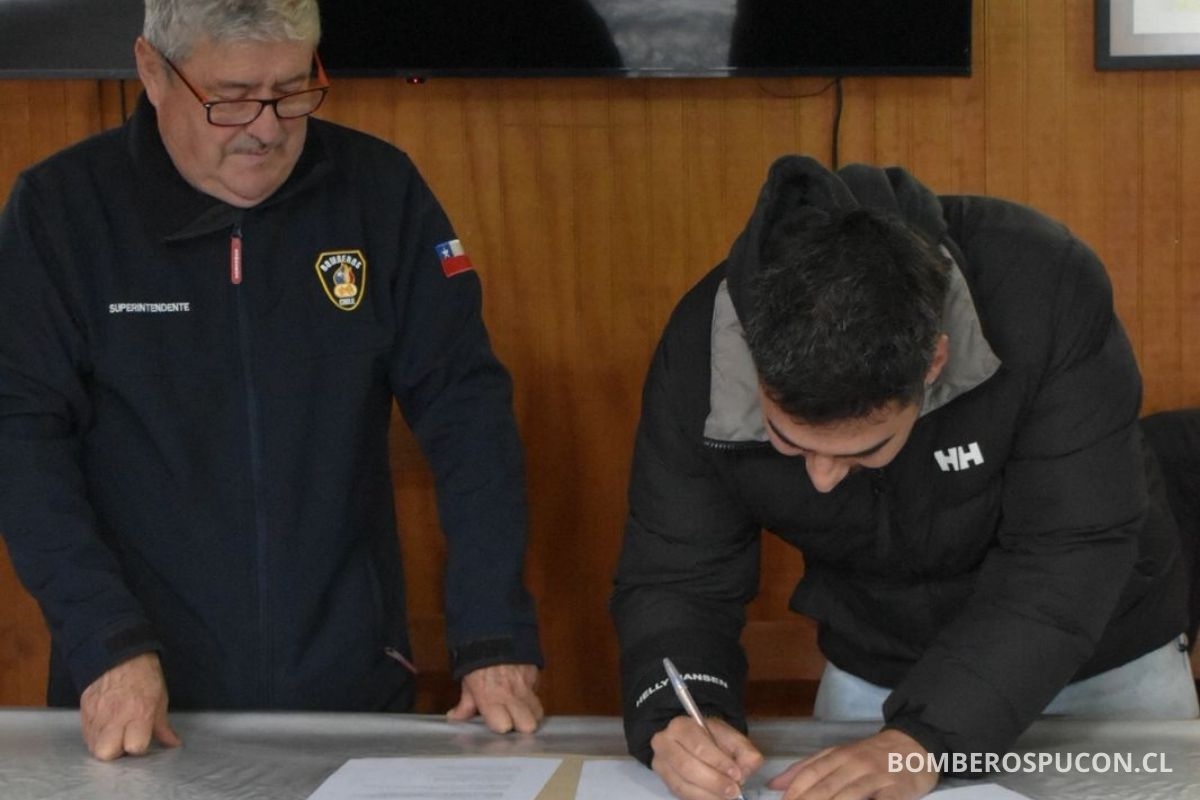 Bomberos de Pucón firma importante convenio de colaboración con KDT_2