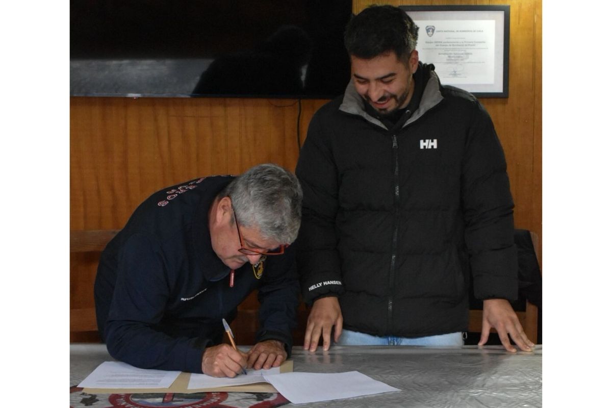 Bomberos de Pucón firma importante convenio de colaboración con KDT_3